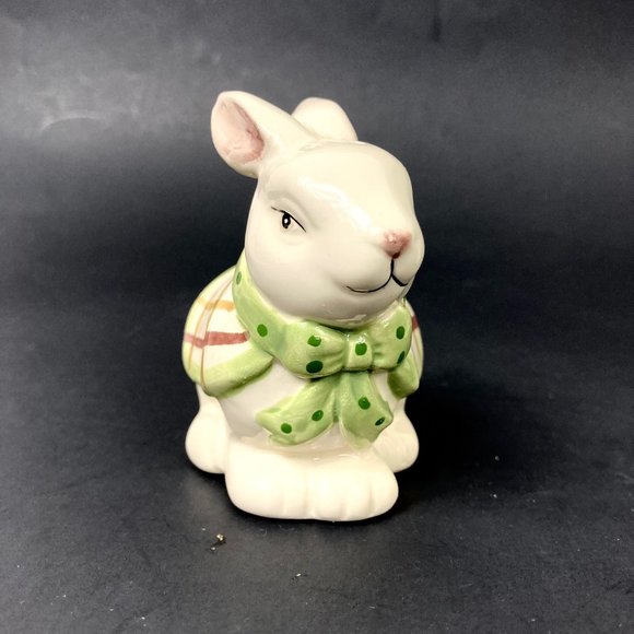 VTG Hand Painted Ceramic Bunny Salt & Pepper Shaker Set, 80's Cottage Core Retd - Picture 14 of 17